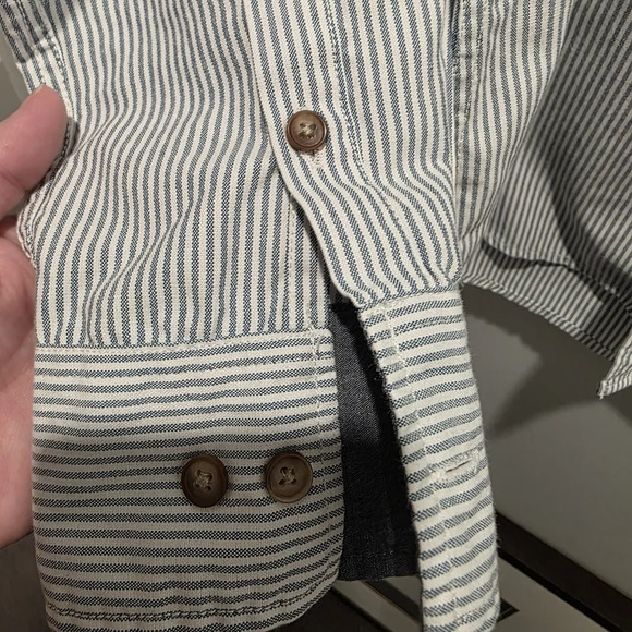 PD&C Men's Striped Button-Down Shirt - Picture 6 of 10